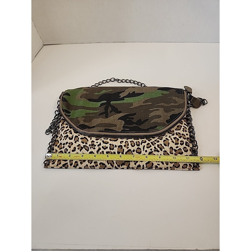 Deena & Ozzy Camouflage And Leopard Clutch Purse W/ Removable Chain Strap - Picture 15 of 16